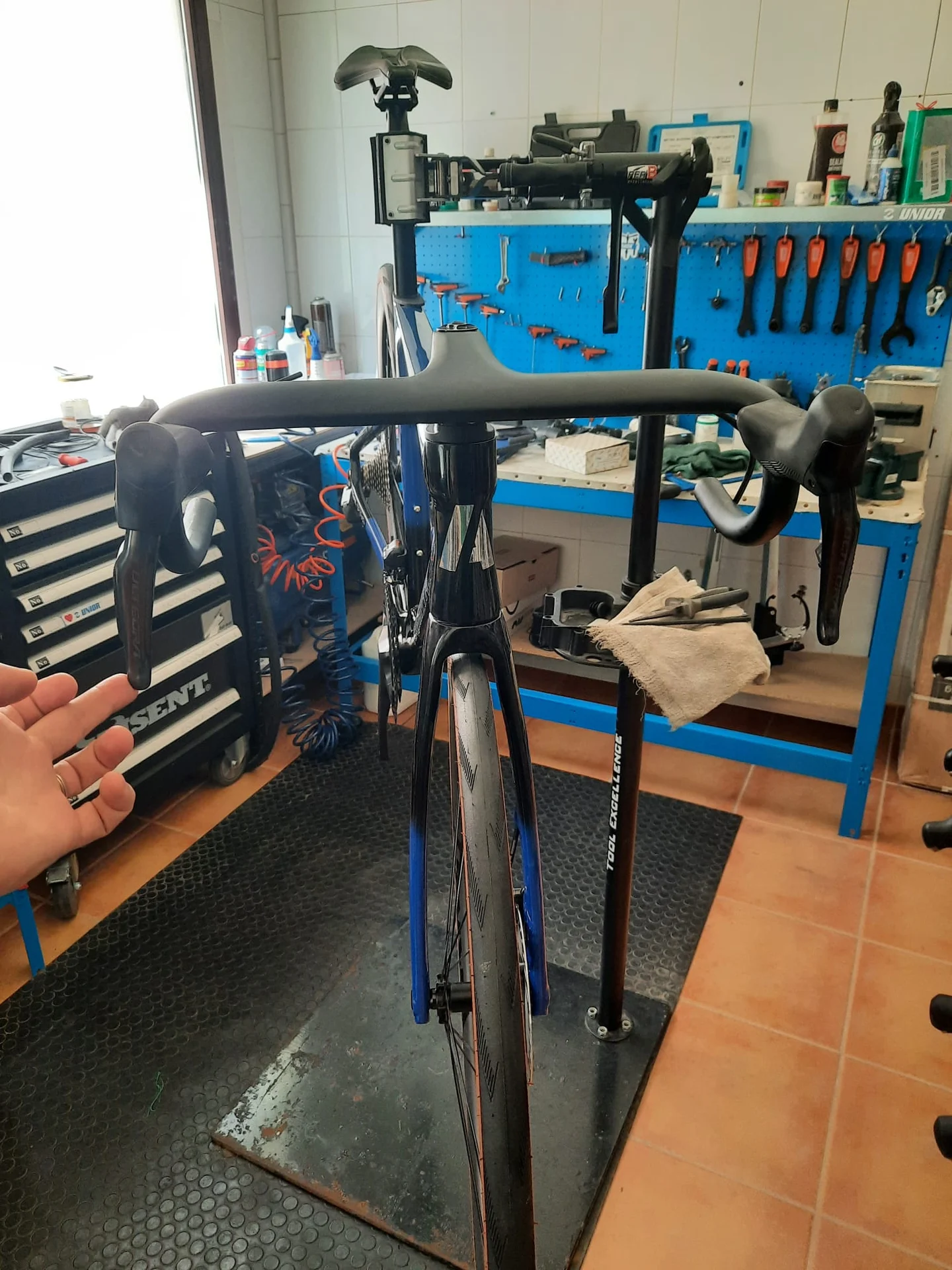 One-piece integrated carbon cockpit on the Argenta RS Pro, viewed head-on